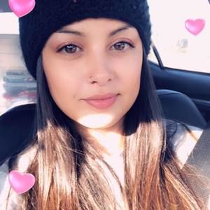 Meet your Posher, Farrah